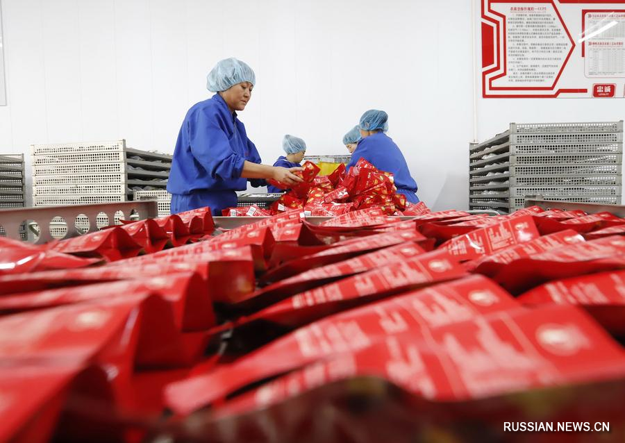 Остаток по непогашенным кредитам у малого и микробизнеса в Китае превысил 70,9 трлн юаней