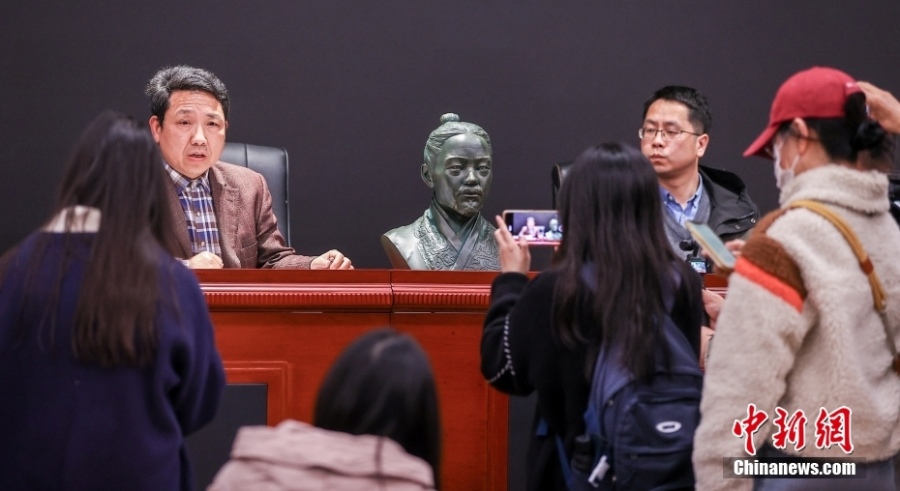 Хубэй впервые публикует восстановленную в 3D статую чиновника династии Цинь