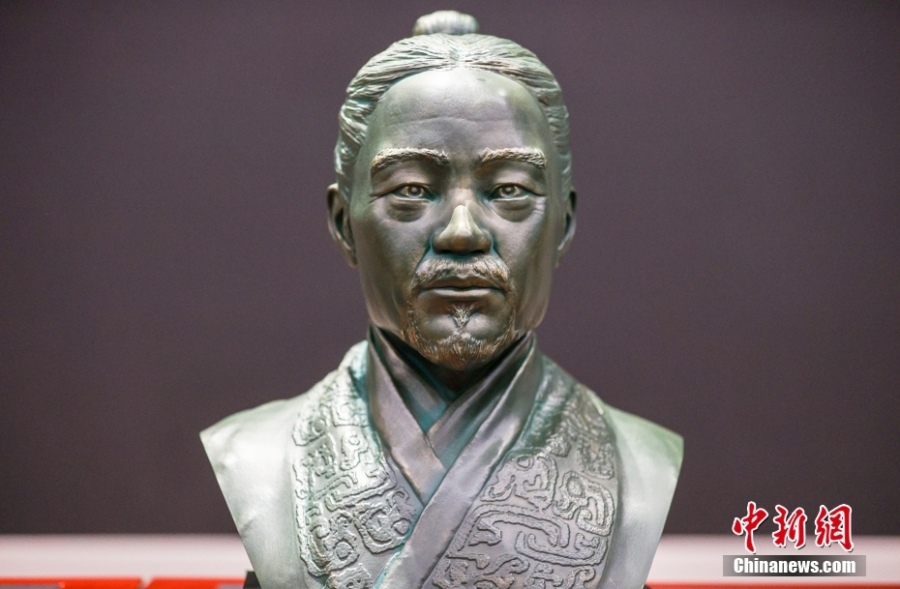 Хубэй впервые публикует восстановленную в 3D статую чиновника династии Цинь