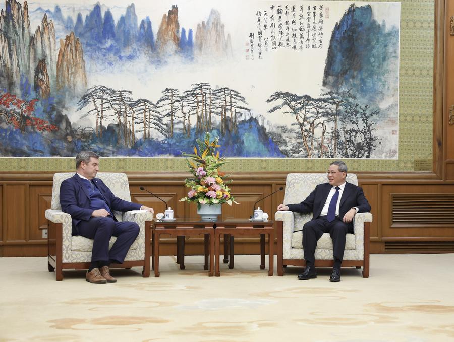 Премьер Госсовета КНР призвал к укреплению сотрудничества с Баварией