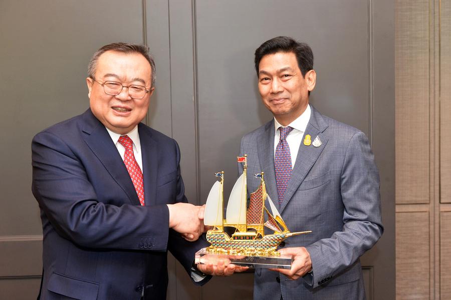 Заведующий Отделом международных связей ЦК КПК посетил Таиланд