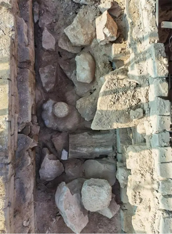 Новое археологическое открытие в пещерах Лунмэнь