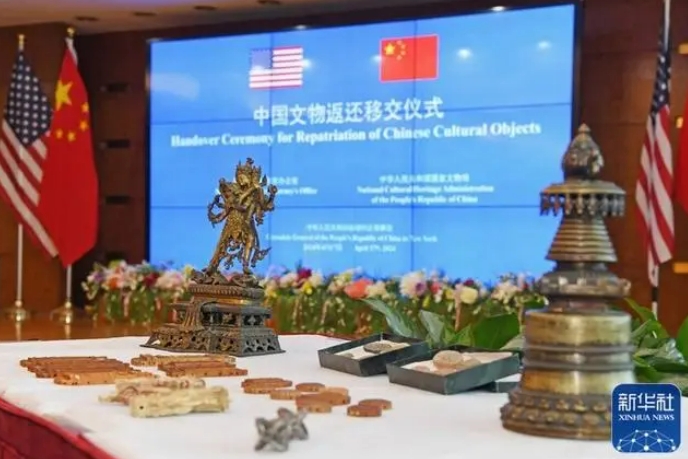 США вернули Китаю 38 культурных реликвий