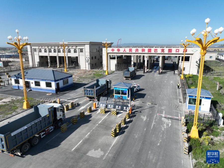 В городе Тачэн Синьцзяна на китайско-казахстанской границе заявили о росте торговли
