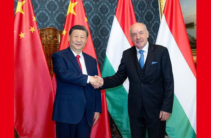 Си Цзиньпин заявил о готовности совместно содействовать высокоуровневому развитию китайско-венгерских связей