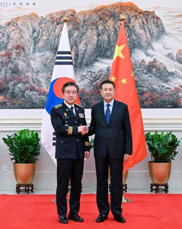 Министр общественной безопасности КНР провел встречу с генеральным комиссаром Национального агентства полиции Республики Корея