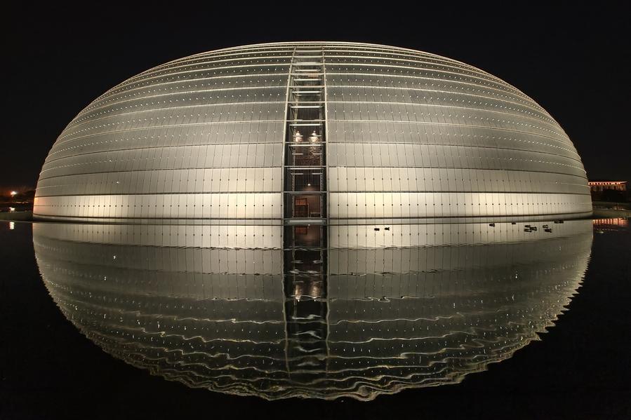 27 января 2022 года, Пекин. Национальный центр исполнительских искусств Китая /НЦИИ/. /Фото: Синьхуа/