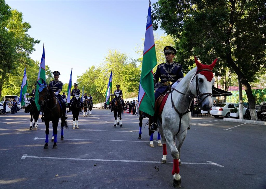 В Ташкенте прошел конный парад в честь Международного дня защиты детей