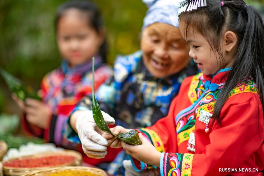 В Китае проводятся разнообразные мероприятия по случаю праздника Дуаньу