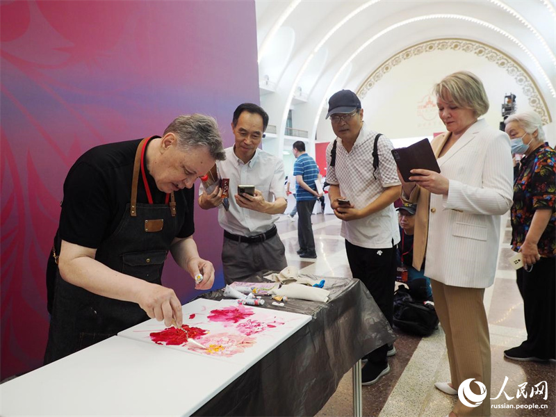 Фестиваль культуры и искусства «Слово о русском сердце» способствует обменам между КНР и РФ