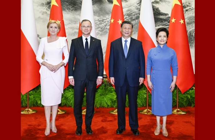 Китай готов продвигать отношения с Польшей на более высокий уровень -- Си Цзиньпин
