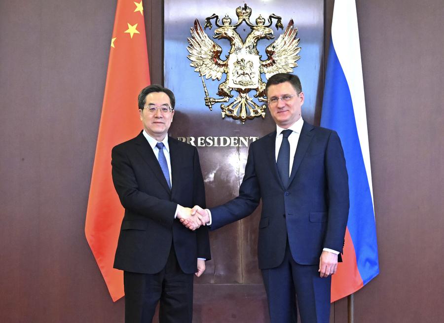 Китай готов вместе с Россией выстраивать отношения энергетического сотрудничества и партнерства высокого уровня -- вице-премьер Госсовета КНР