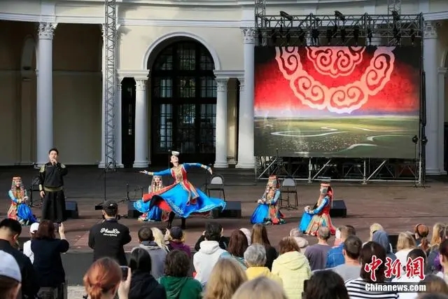 В Москве прошла культурная и туристическая выставка, посвященная АР Внутренняя Монголия Китая