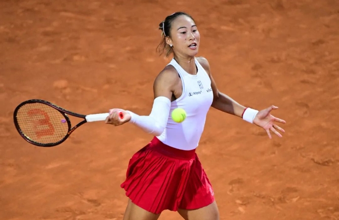 Чжэн Циньвэнь обыграла Арину Соболенко и вышла в полуфинал WTA-1000 в Риме
