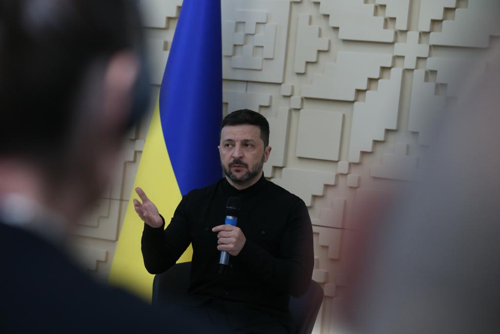 В. Зеленский отказался участвовать в российско-украинских переговорах в Стамбуле