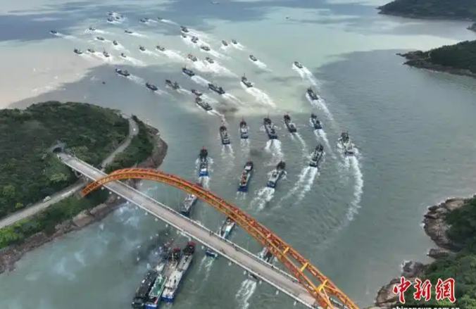 В Восточно-Китайском море открылся «сезон рыбалки»