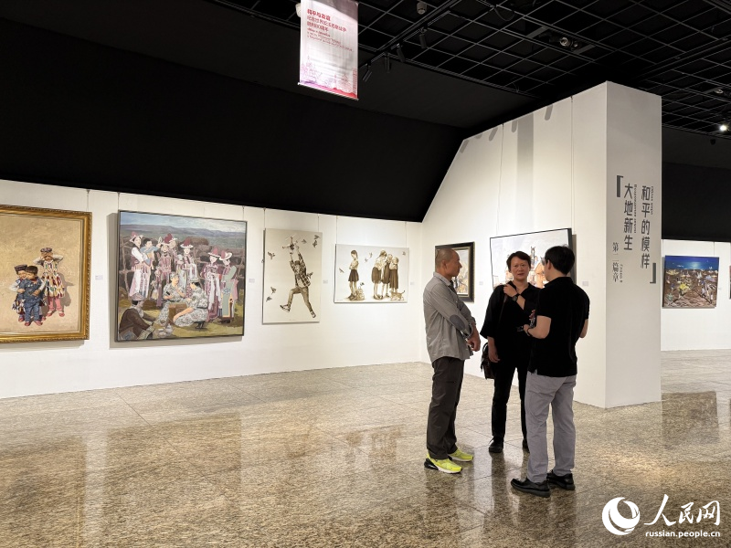 В Пекине открылась Выставка молодых художников России и Китая в честь 80-летия Победы в Мировой антифашистской войне