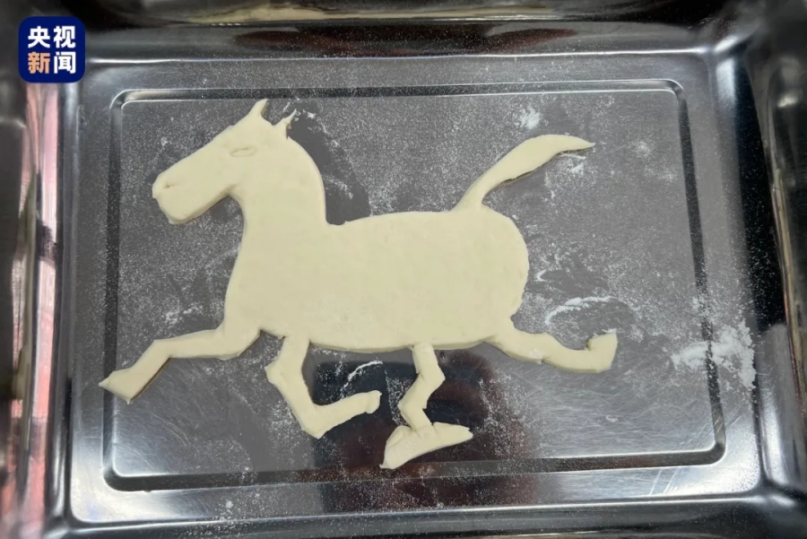 Креативные лепешки покорили китайский интернет