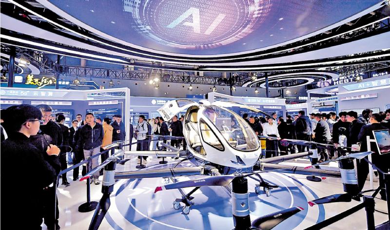 Укреплять и развивать основы реального сектора экономики Китая