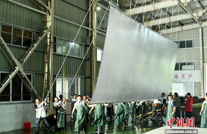 В провинции Аньхой продемонстрировали производство рисовой бумаги сюаньчжи