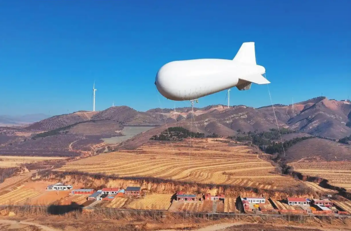 Первый в Китае привязной дирижабль для мониторинга энергосетей совершил первый полет