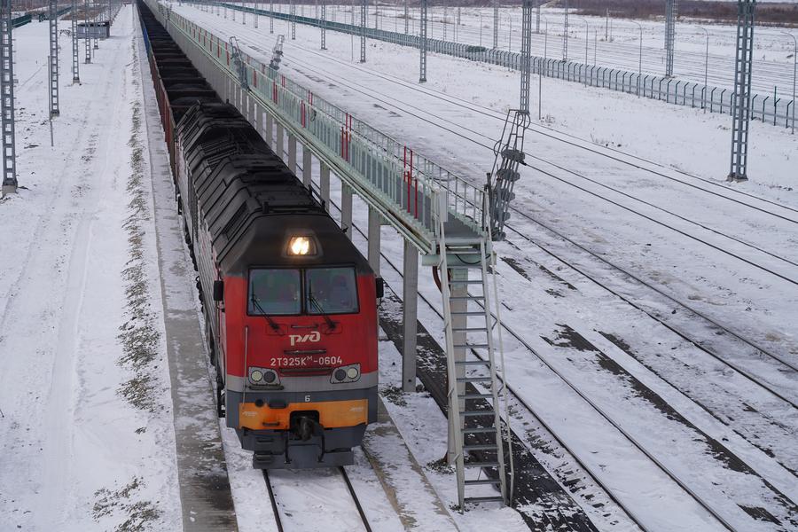 Грузопоток по железнодорожному мосту Тунцзян -- Нижнеленинское планируется увеличить к 2031 году до 22,5 млн тонн -- представитель российской компании-оператора моста