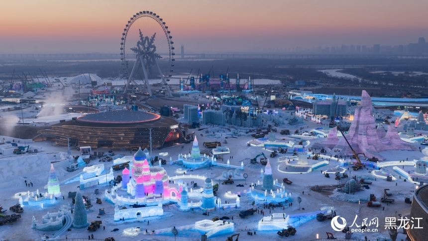 Фестиваль «Большой мир льда и снега» в Харбине стартует 17 декабря