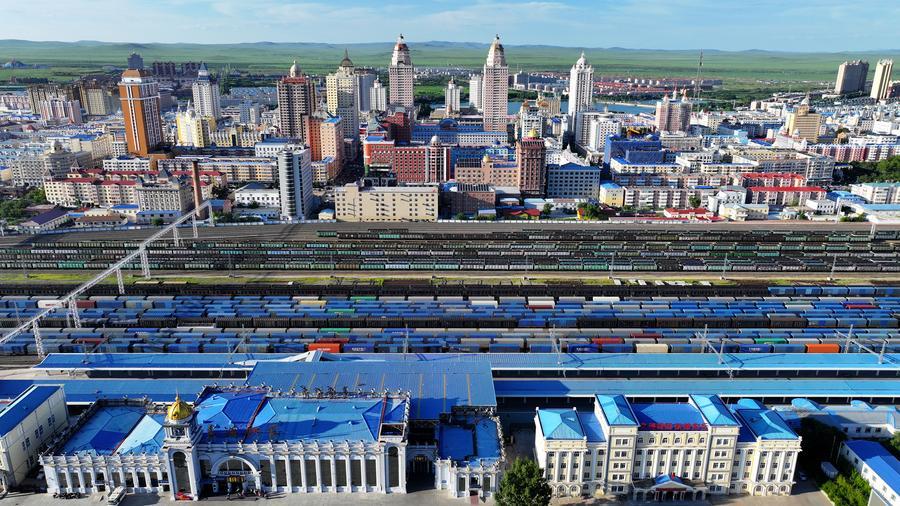 В январе-ноябре 2025 года через КПП Маньчжоули прошло 4377 поездов Китай-Европа