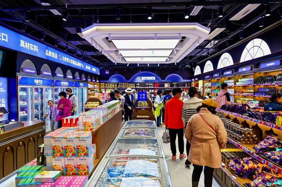 В Шанхае открылся 3-й магазин розничной торговли под брендом "Сделано в России"