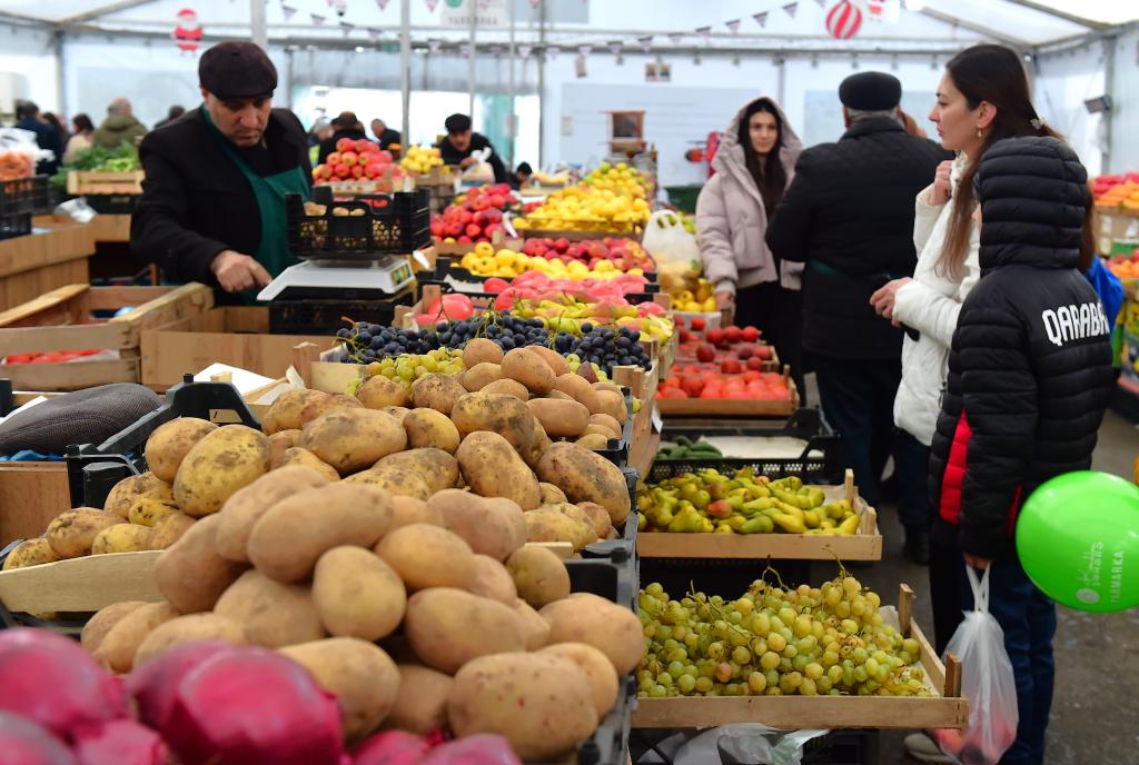 В Баку открылась 8-я новогодняя ярмарка "Из села в город"