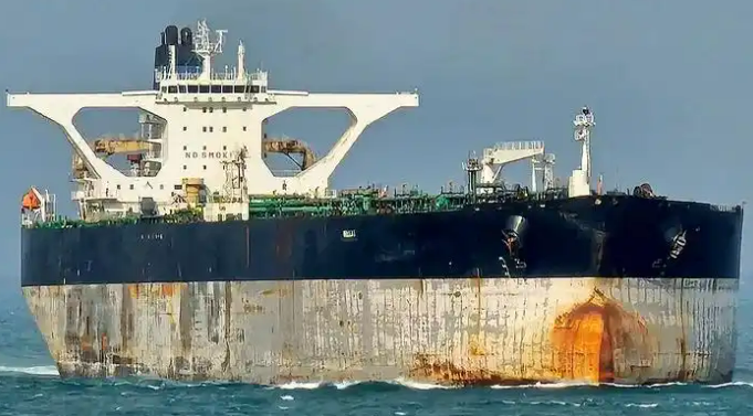 Американские военные заявили о захвате в Северной Атлантике нефтяного танкера, связанного с Россией и Венесуэлой