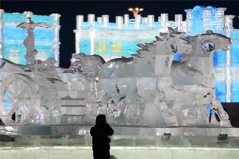 Ледово-снежные скульптуры в Харбине