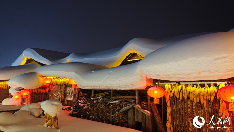 Зимняя сказка в Снежной деревне в провинции Хэйлунцзян