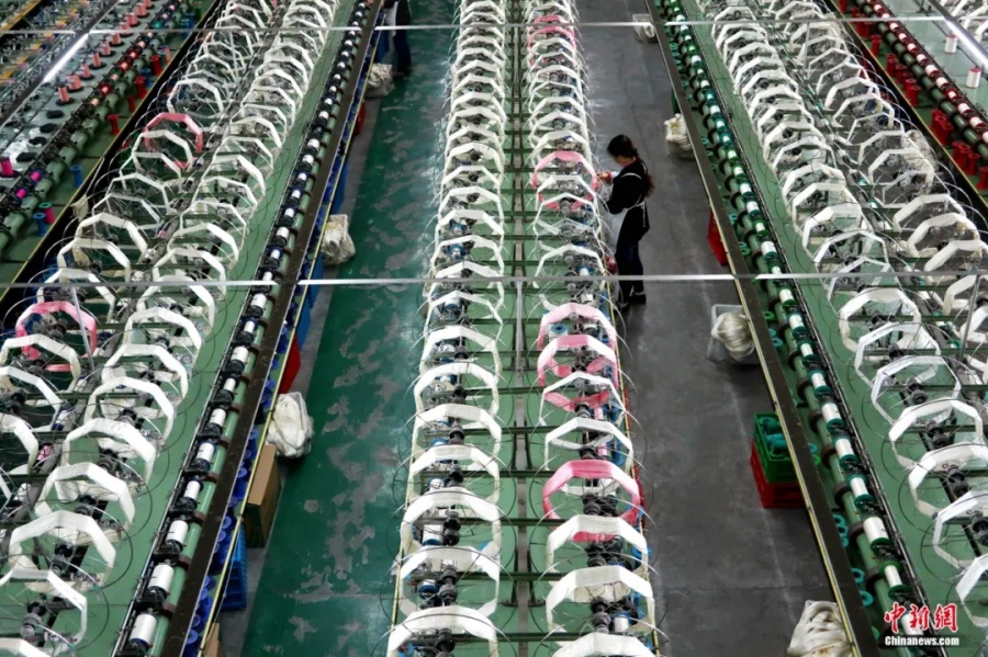 Китайский Наньчун экспортирует шелковые изделия более чем в 40 стран