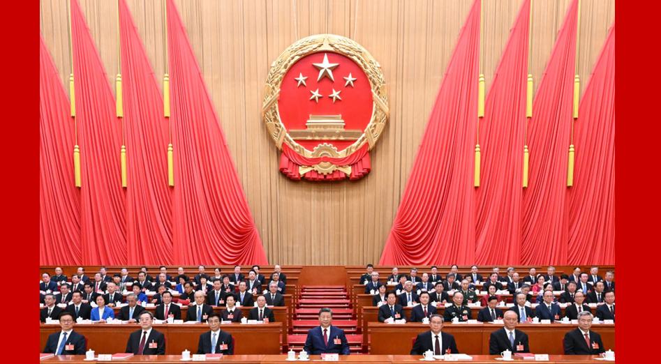 В Пекине состоялось заключительное заседание 4-й сессии ВСНП 14-го созыва