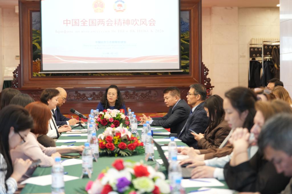 В посольстве КНР в Кыргызстане прошел брифинг по итогам китайских "двух сессий"