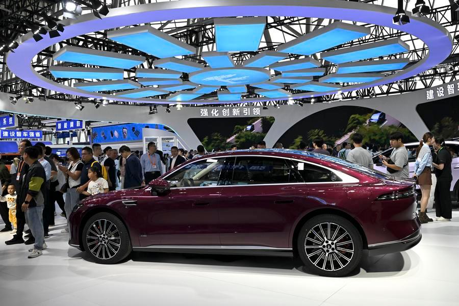 Китай намерен активизировать регулирование конкуренции в сфере автомобилей на новых источниках энергии