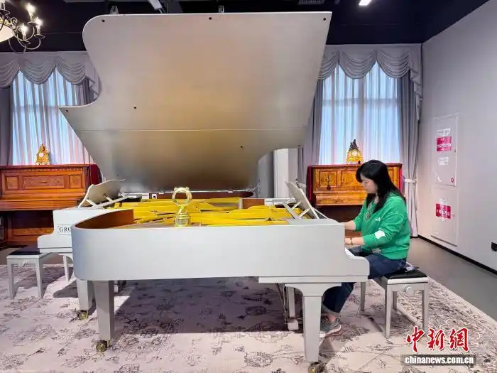 В Чэнду музыкальный музей привлекает посетителей коллекцией старинных инструментов