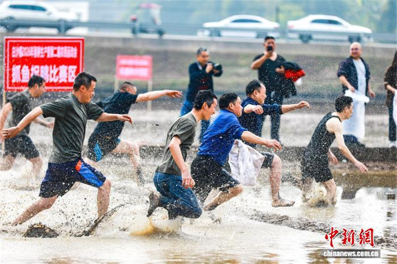 В Сычуани сельские спортивные игры открыли сезон весенних полевых работ