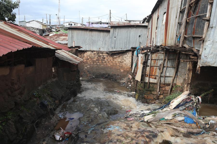 Число жертв наводнений в Кении достигло 110 человек