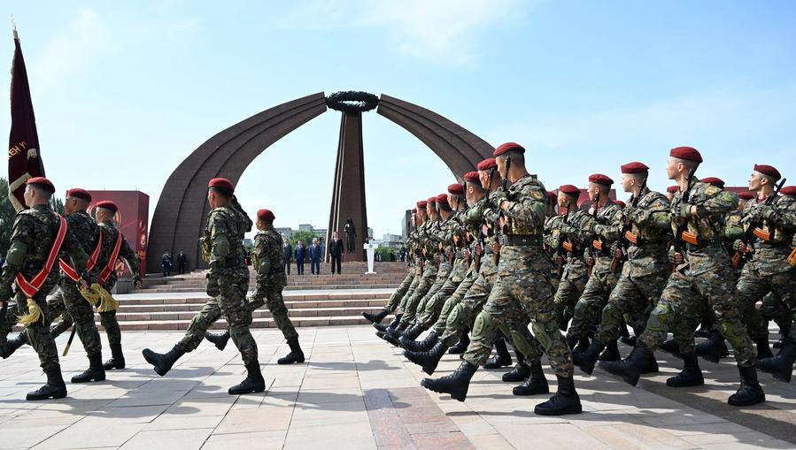 В столице Кыргызстана отметили 81-ю годовщину Победы в Великой Отечественной войне