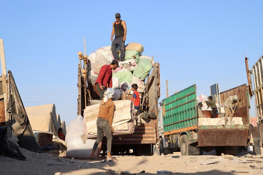 Перемещенные сирийцы сталкиваются с новыми проблемами по возвращении домой -- УКГВ