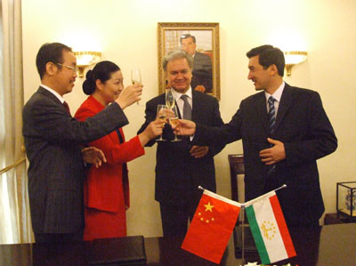 В Пекине был подписан Договор о поставке в Республику Таджикистан газовых счетчиков китайского производства