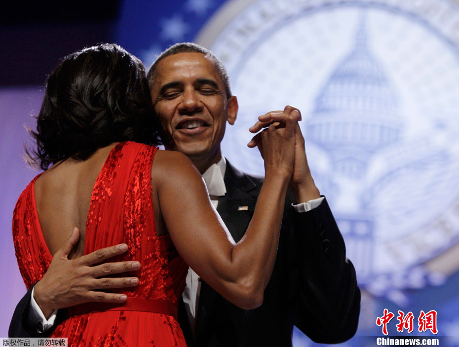 Супруги Обама посетили инаугурационные балы