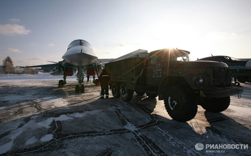 С 2008 года Минобороны России заключило контракты на поставку 244 истребителей и фронтовых бомбардировщиков производства холдинга "Сухой".