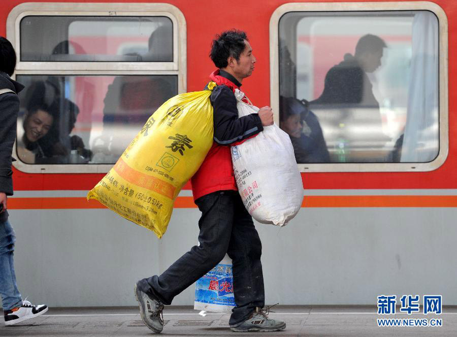 За 40 дней действия особого транспортного режима в связи с наступлением китайского Нового года общий пассажирооборот в стране превысит 3,4 млрд человеко- раз (12)