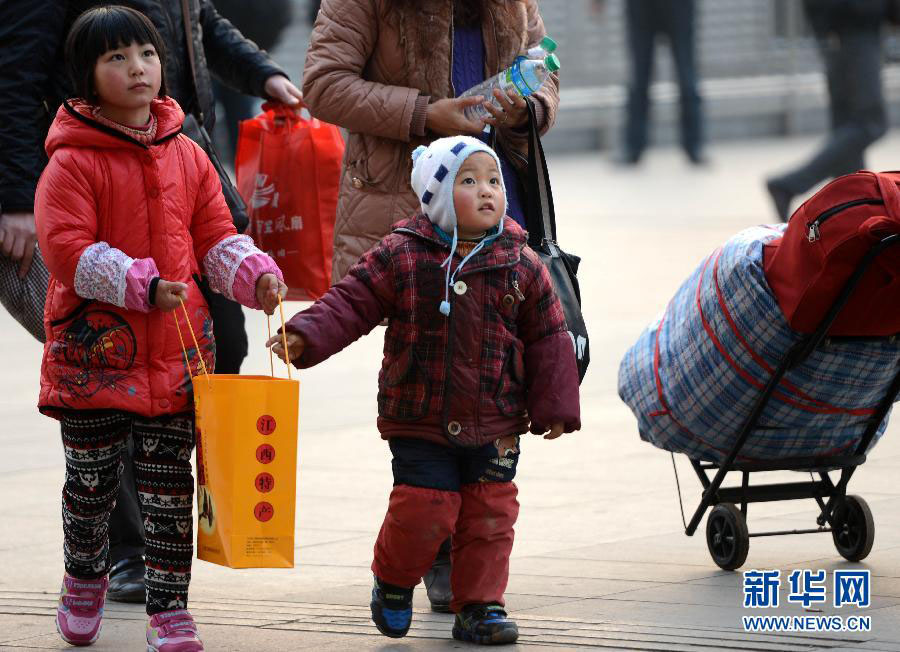 За 40 дней действия особого транспортного режима в связи с наступлением китайского Нового года общий пассажирооборот в стране превысит 3,4 млрд человеко- раз (14)