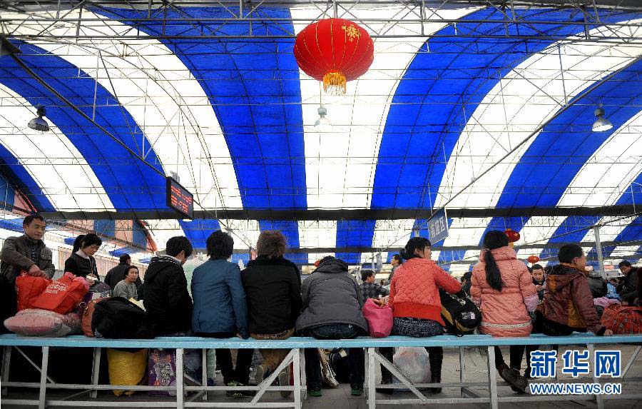 За 40 дней действия особого транспортного режима в связи с наступлением китайского Нового года общий пассажирооборот в стране превысит 3,4 млрд человеко- раз (11)