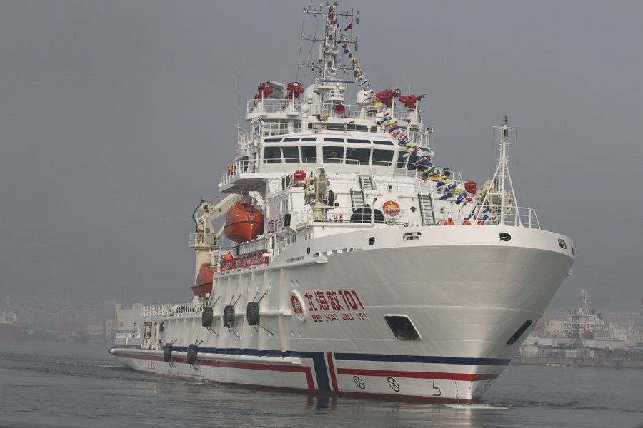 Китай: самое передовое морское спасательное судно начало дежурить в северных морских акваториях страны