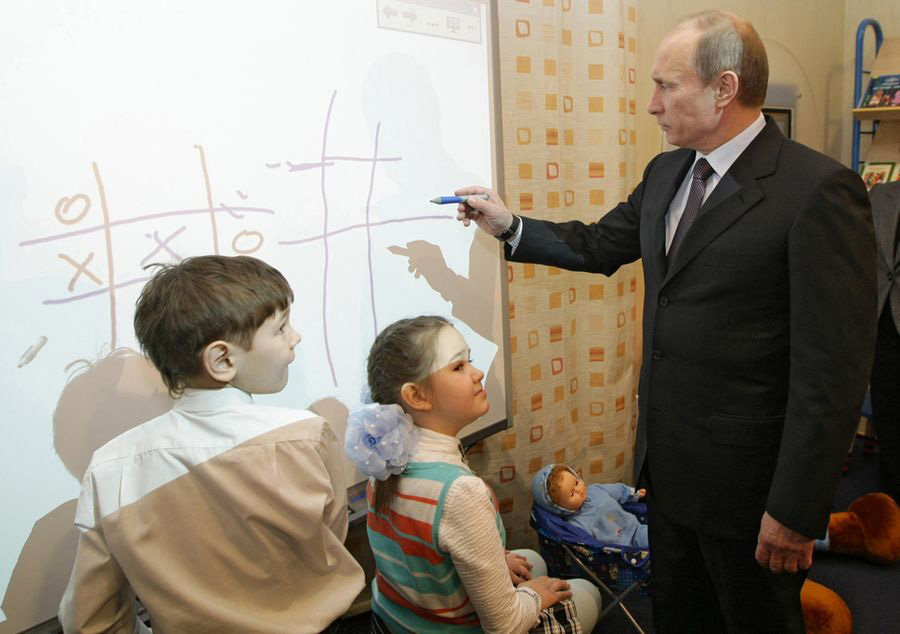 Фотосессия: Владимир Путин, мастер на все руки! (21)